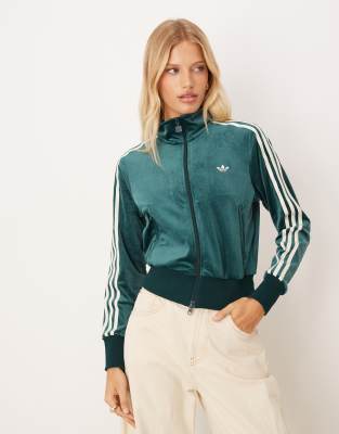 adidas Originals x Liberty London - Debossed Firebird - Trainingsoberteil aus Samt in Aurora Ivy-Grün
