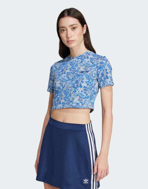 Adidas Originals x Liberty London – Farblich abgestimmtes knappes T-Shirt in Multicolor / Chalk White / Amb