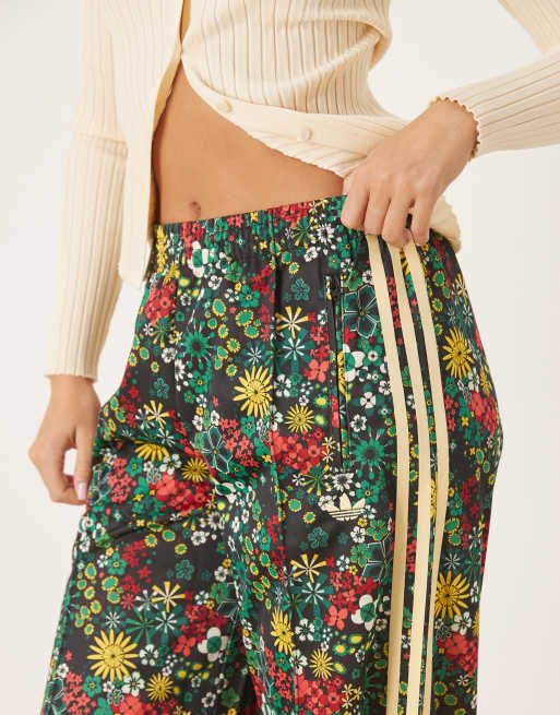adidas Originals x Liberty London – Firebird – Trainingshose mit Blumenmuster, 5 von 5