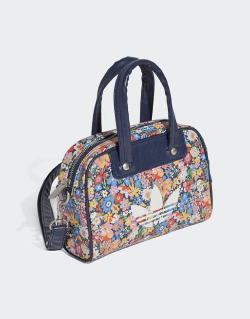 adidas Originals x Liberty London – Mała torebka typy bowling w kolorowy wzór
