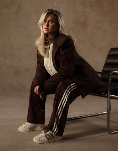 adidas Originals x Molly-Mae – Superstar Latte – Gräddvita och bruna sneakers - view 1