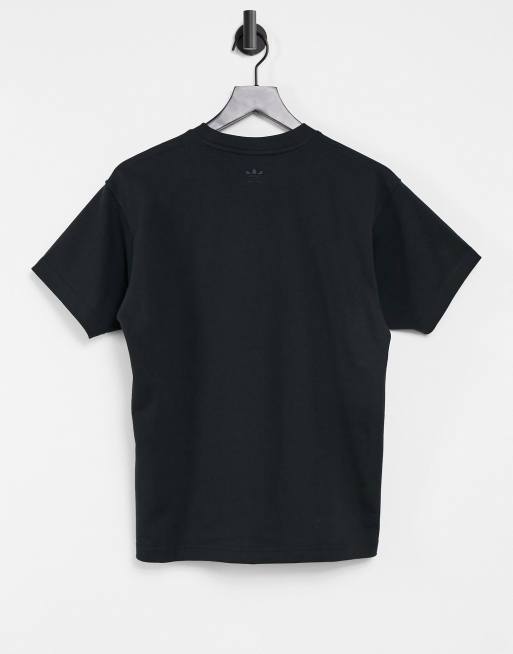 Adidas pharrell outlet williams tee