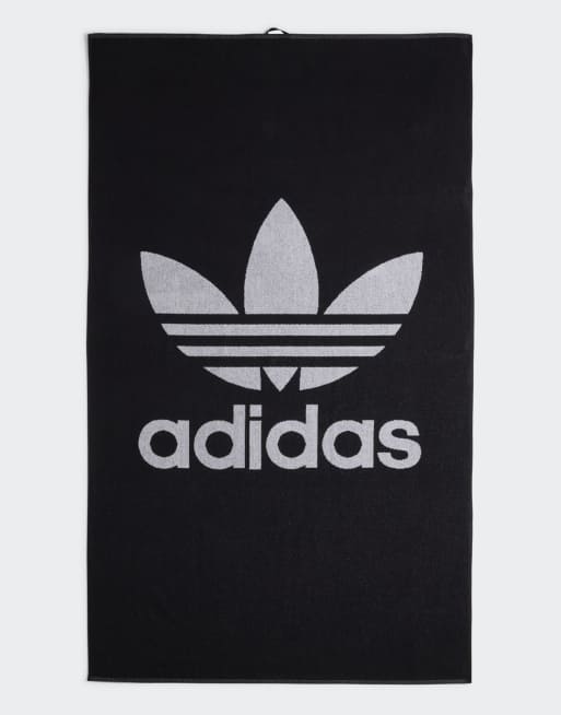 adidas Originals - XL Handdoek in zwart