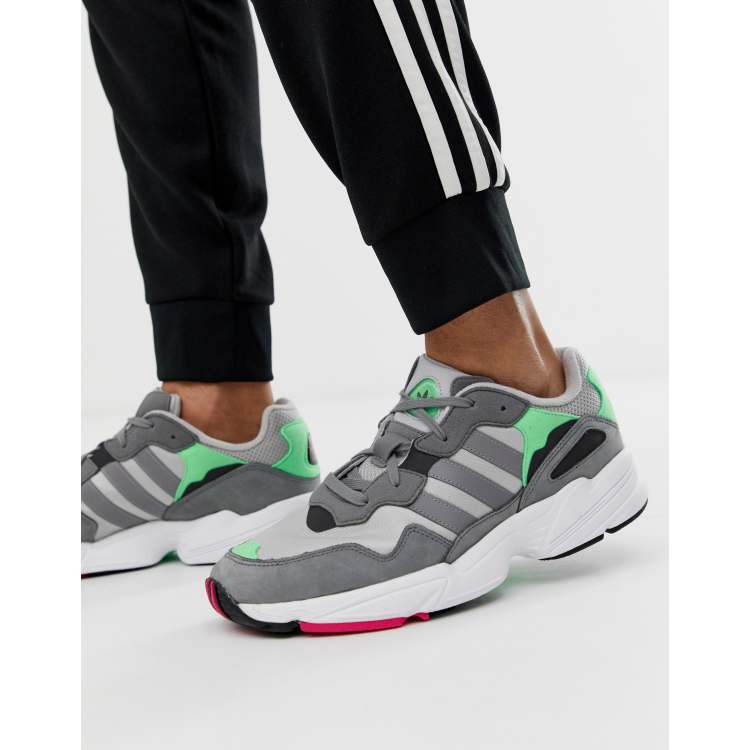 Scarpe tipo store adidas yung