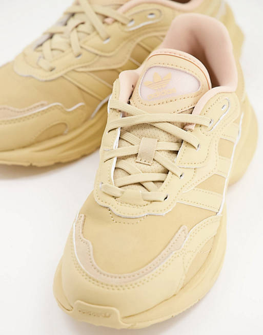  adidas Originals Zentic trainers in off beige 