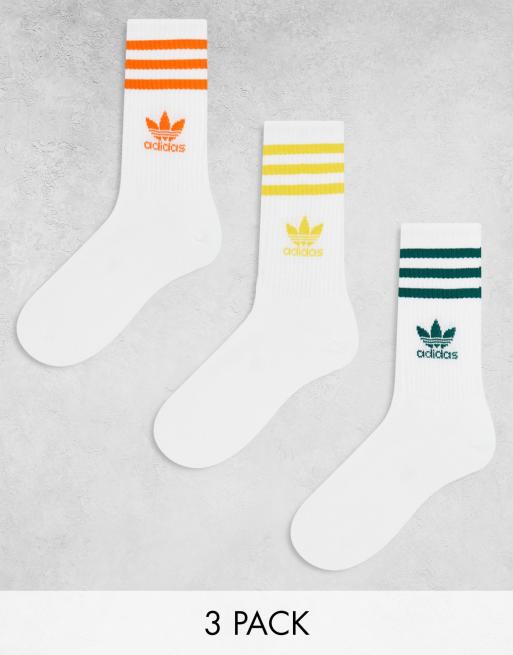 adidas Originals – Zestaw 3 par białych skarpetek do łydki z kolorowymi paskami w stylu retro 