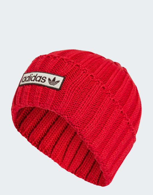 adidas Originals - Zware gebreide beanie in 'beter scarlet'/schaduwrood