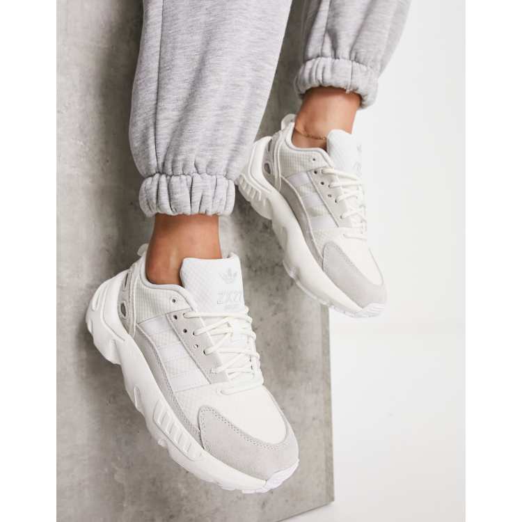 adidas Originals ZX 22 Boost trainers in off white | ASOS