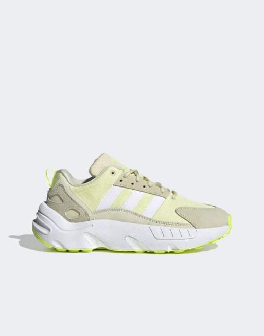 adidas Originals – ZX 22K Boost – Sneaker in gebrochenem Weiß und Gelb