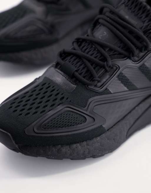 adidas Originals – ZX 2K Boost – Sneaker in Triple-Schwarz | ASOS