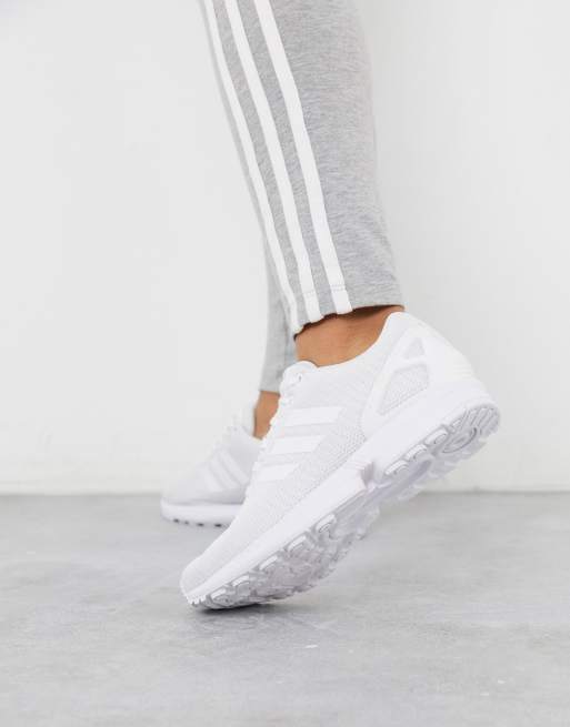 Adidas zx flux hotsell bianche con suola colorata