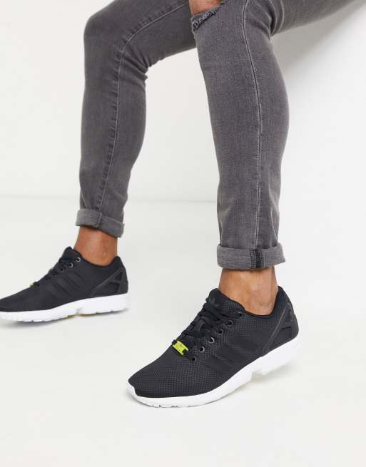 taxa Barnlig gå adidas Originals ZX Flux sneakers in black | ASOS