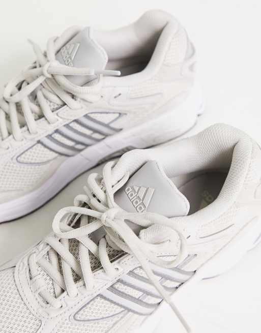 | CL ASOS adidas Orignals in gray sneakers Response