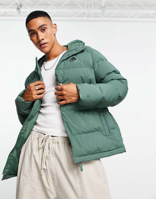 adidas Outdoor – Helionic – Gesteppte Daunenjacke in Grün mit Kapuze | ASOS