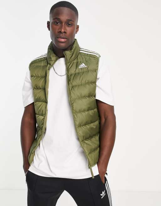 adidas Outdoor – Ocieplany bezrękawnik puchowy z trzema paskami, w kolorze khaki