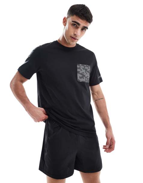 adidas - Outdoor Terrex - T-shirt met opgestikte zak in zwart - view 1