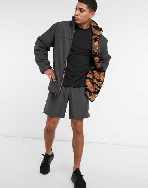 krave følelsesmæssig Forslag adidas Outdoors reversible fleece in black camo | ASOS