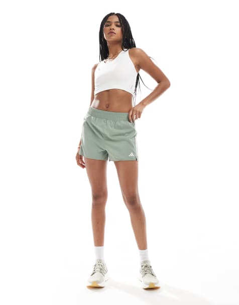 adidas – Own The Run – Lauf-Shorts in Grün und Silber - view 1