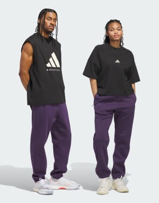 adidas Performance - adidas Basketball - Unisex-Jogginghose aus Fleece in Aurora Plum-Lila