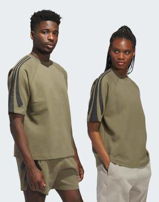 adidas Performance - adidas Basketball - Unisex - Kurzärmliges Sweatshirt in Olive Strata-Grün