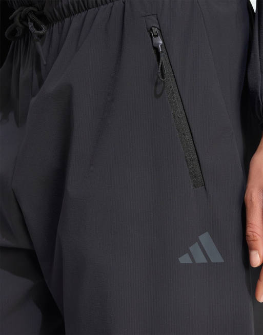 adidas Performance – adidas Z.N.E. – Hose aus Webstoff in Schwarz, 2 von 4
