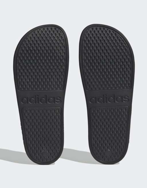adidas performance - Adilette - Aqua slippers in core zwart, 2 van 3