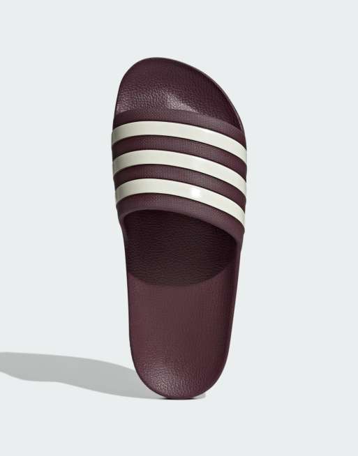 adidas Performance - Adilette Aqua - Slippers in kastanjebruin en gebroken wit, 2 van 4