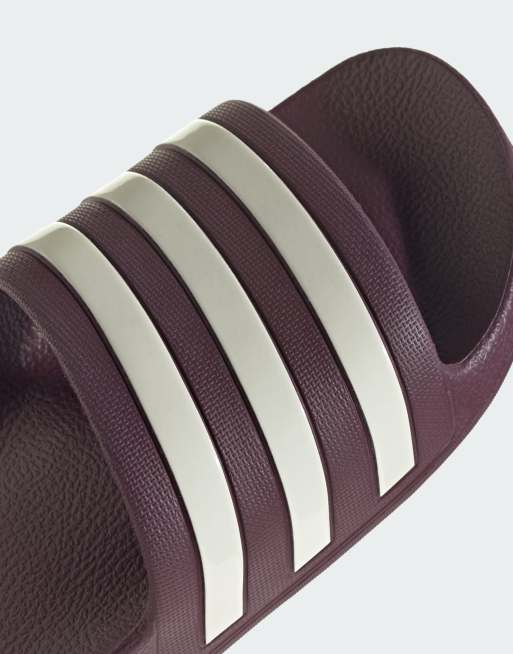 adidas Performance - Adilette Aqua - Slippers in kastanjebruin en gebroken wit, 3 van 4