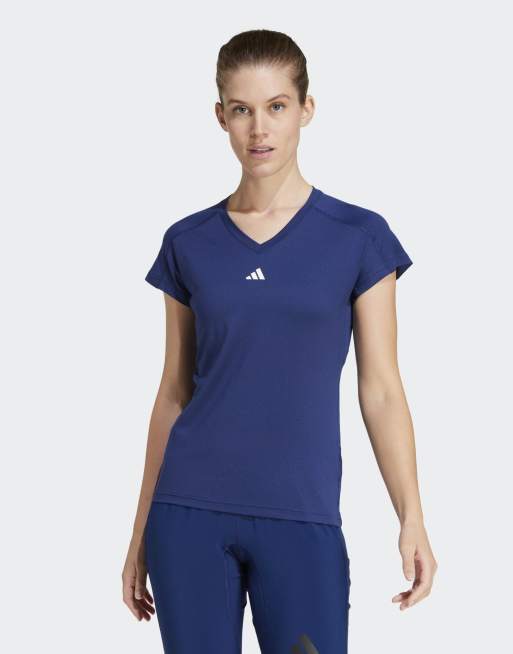 adidas Performance – Aeroready Train Essentials – T-Shirt in Dunkelblau / Weiß mit dezentem Branding und V-Ausschnitt