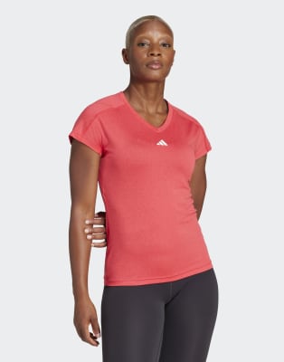 adidas Performance - Aeroready Train Essentials - T-Shirt in Pure Ruby und Weiß mit dezentem Logo-Rot