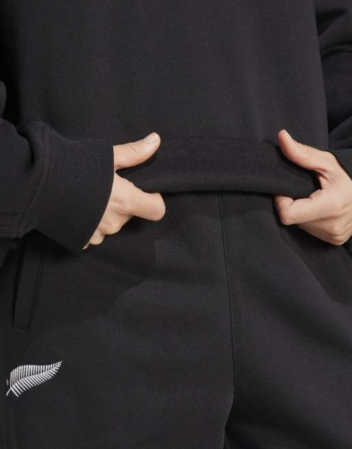 adidas Performance – All Blacks – Essential – Svart sweatshirt med rund halsringning och långa ärmar, 4 av 4