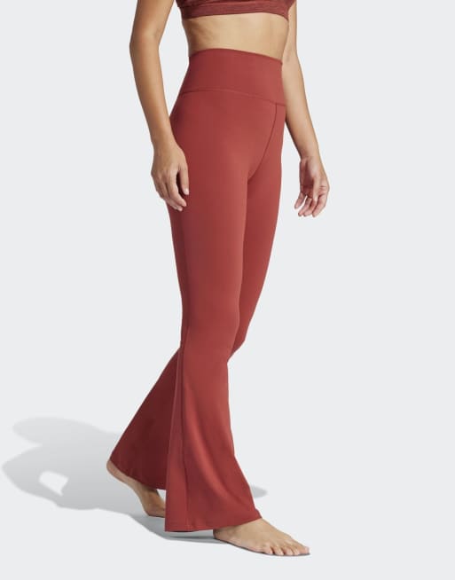 adidas performance – All Me – Blekröda, utsvängda leggings