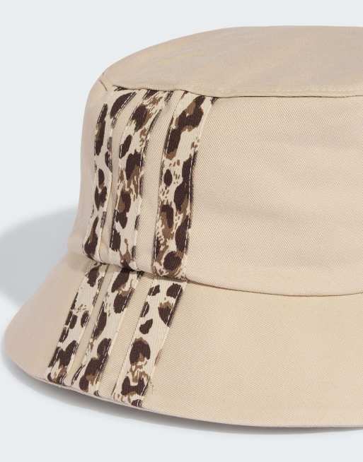 adidas Performance – Anglerhut in Crystal Linen/Khaki Six mit Leo-Grafik, 3 von 3