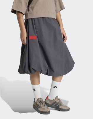 adidas Performance - Audi Formula One Team Elevated - Rock aus Webstoff in Utility-Schwarz/Hi-Res-Rot