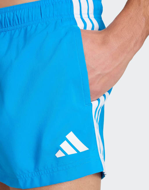 adidas Performance – Badeshorts in knalligem Blau mit den 3 Streifen in Weiß und 3 Zoll Schrittlänge, 3 von 4