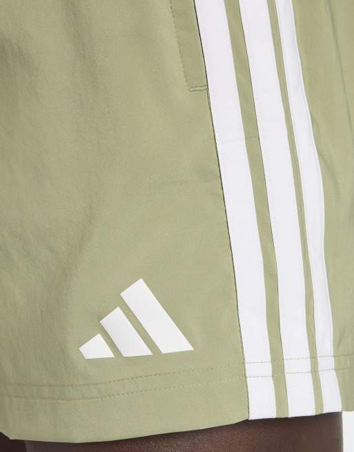 adidas Performance – Badeshorts in Tent Green mit den 3 Streifen in Weiß, 4 von 5