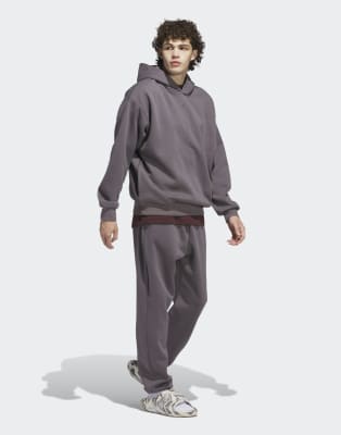 adidas Performance - Basketball - Unisex-Jogginghose aus Fleece in Grey Strata-Grau