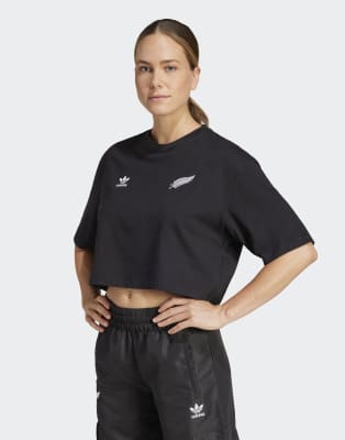adidas Performance - Black Ferns Essentials - Cropped-T-Shirt in Schwarz