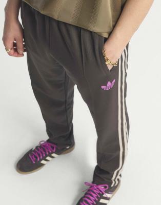 Track Pants 2