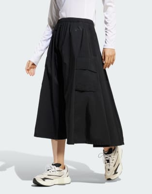 adidas performance - City Escape - Rock aus Webstoff in Schwarz