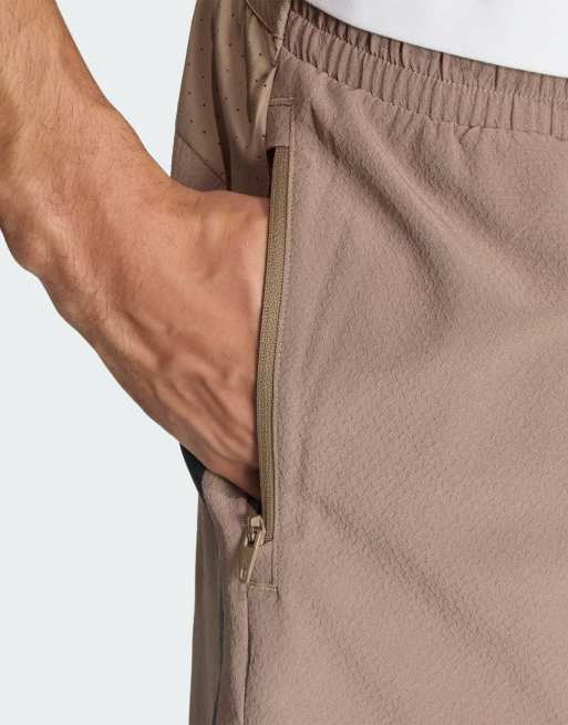 adidas Performance – D4T Primelift – Shorts in Khaki Six mit den drei Streifen, 4 von 4