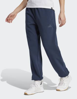 adidas Performance - Designed for Training - Aufwärmhose in Aurora Ink-Marineblau