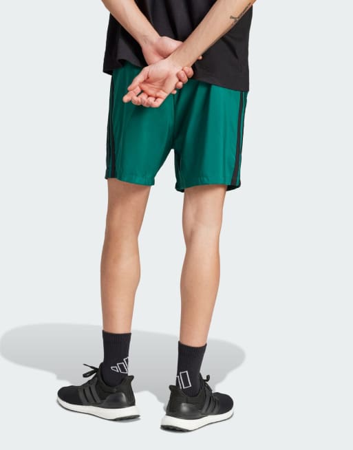 adidas performance Essentials 3-stripes Chelsea shorts in collegiate green and black, 2 of 3