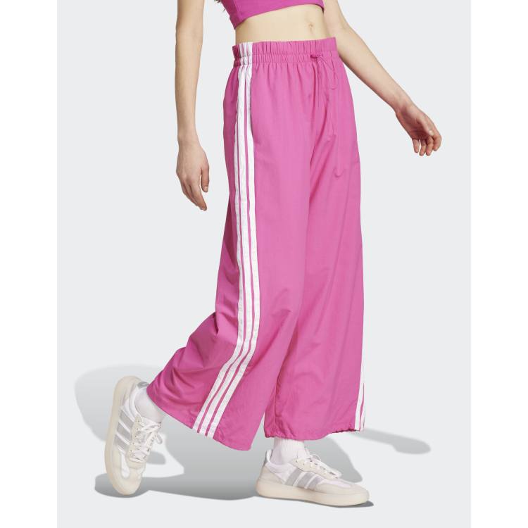 adidas performance Essentials 3-stripes lifestyle woven parachute