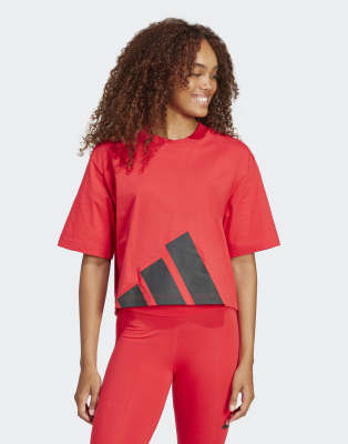 adidas Performance - Essentials - Boyfriend-T-Shirt in Pure Ruby und Schwarz mit großem Logo-Rot