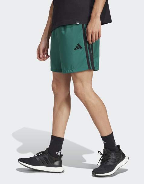 adidas performance - Essentials - Chelsea short met 3-stripes in groen en zwart - view 1