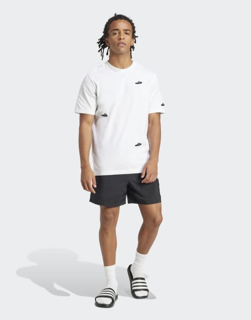 adidas performance - Essentials - Chelsea shorts met klein logo in zwart / wit, 4 van 4