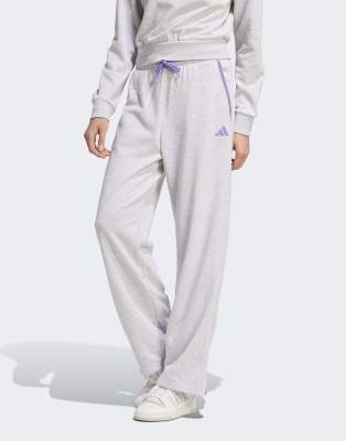 adidas Performance - Essentials - Hose aus French Terry in meliertem Hellgrau mit Farbakzent