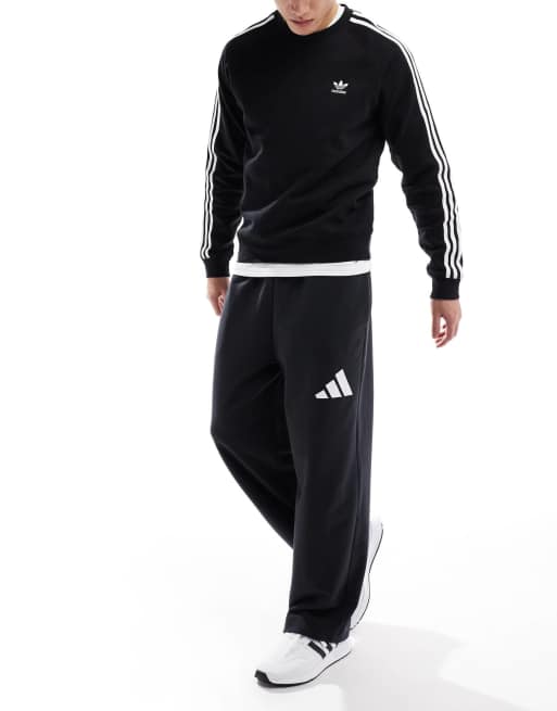 adidas Performance – Essentials – Hose in Schwarz mit weitem Bein und dem Performance-Logo mit den 3 Balken