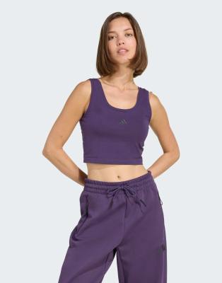adidas Performance - Essentials - Lifestyle-Tanktop aus Baumwolle in Aurora Plum / Schwarz mit kleinem Logo-Lila
